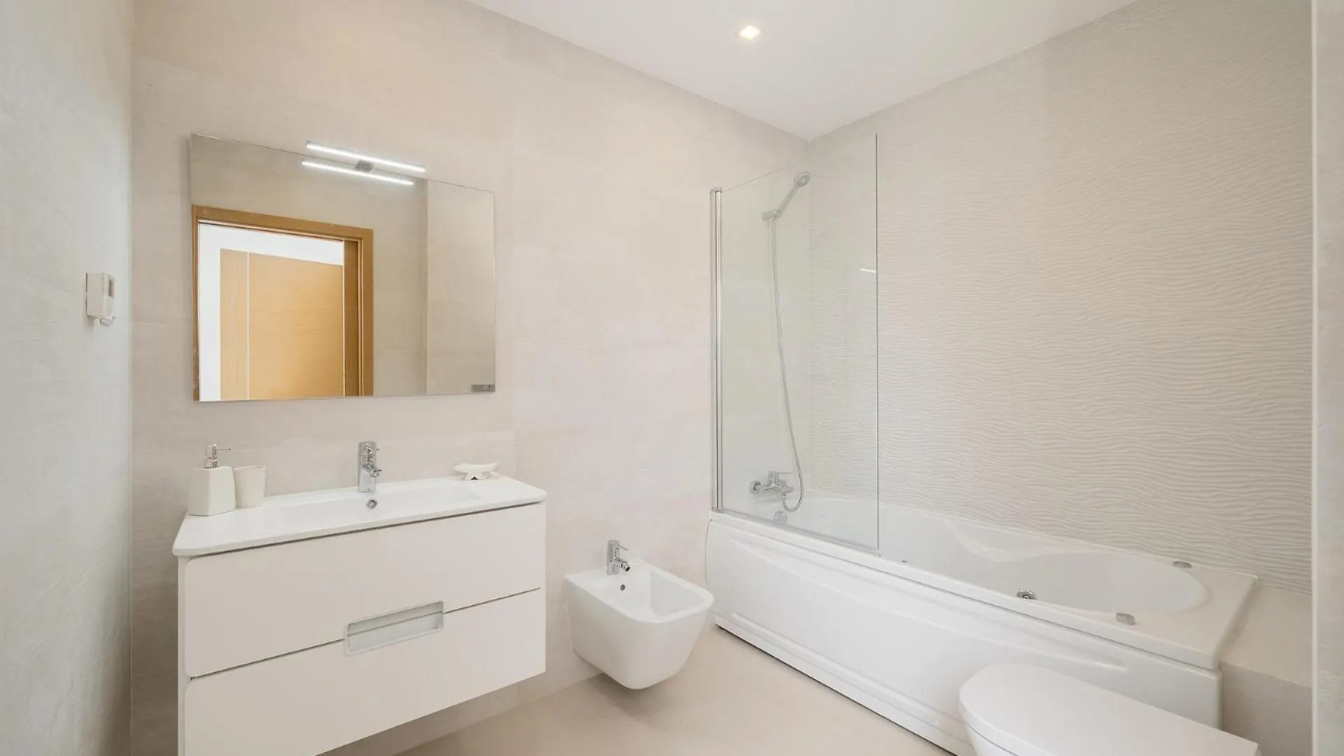 Lagos Design Apartment 3 With Pool By Homing 0*,