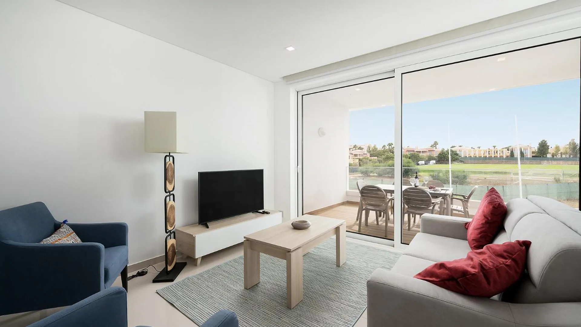 Lagos Design Apartment 3 With Pool By Homing